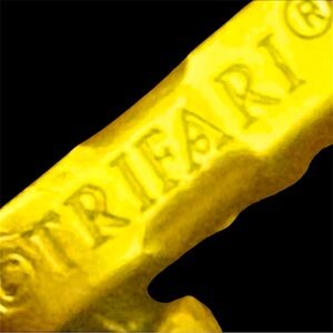 Trifarii Gold Link Bracelet Like New